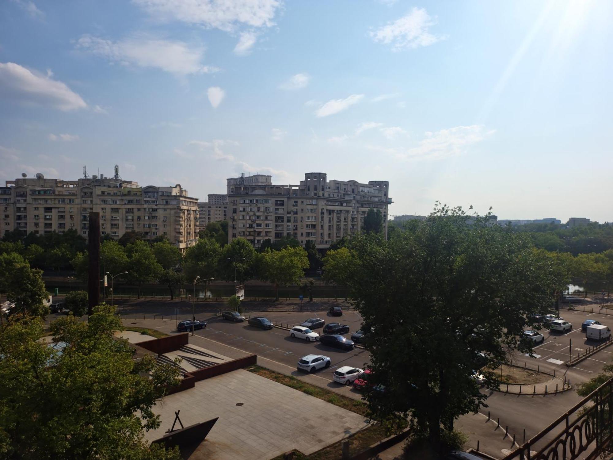 Aparthotel Yanis Bukarest Kültér fotó